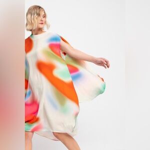 NWT OZAI N KU Loose Knee length dress with cloak sleeves